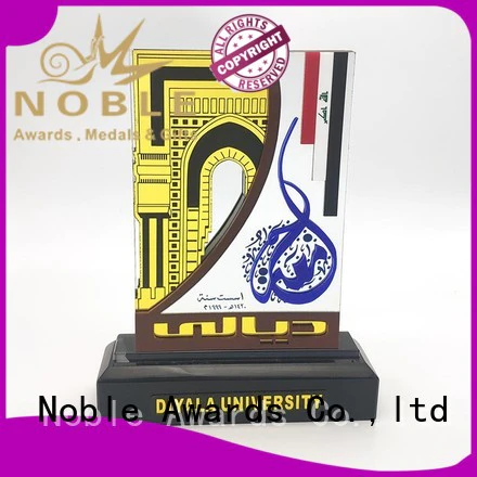 Noble Awards New design glass trophy For Sport games