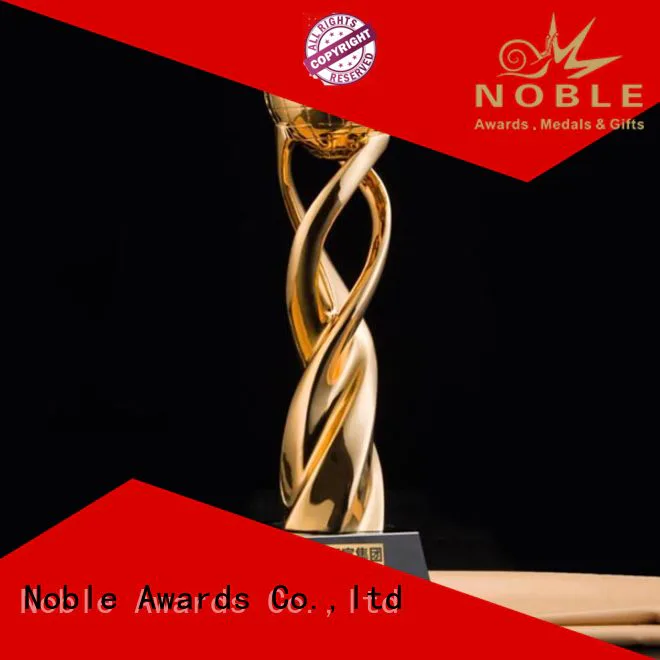 Top grade A Resin custom made Resin trophies Top grade A Resin For Gift Noble Awards
