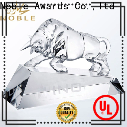 Noble Awards durable custom crystal soccer trophy customization For Gift