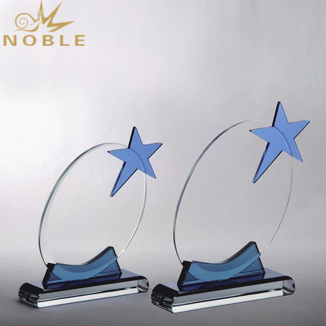 2019 New Design Cheap Star Crystal Trophy
