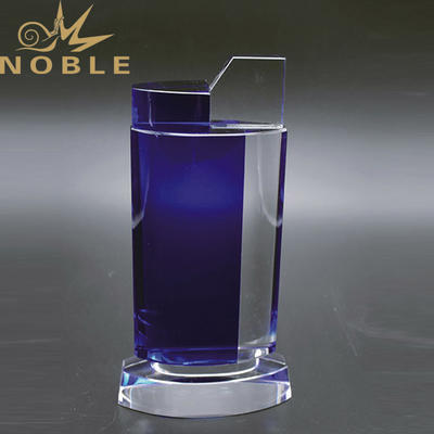 Noble New Design Wholesale Custom Crystal Glass Trophy With Engraved Logo