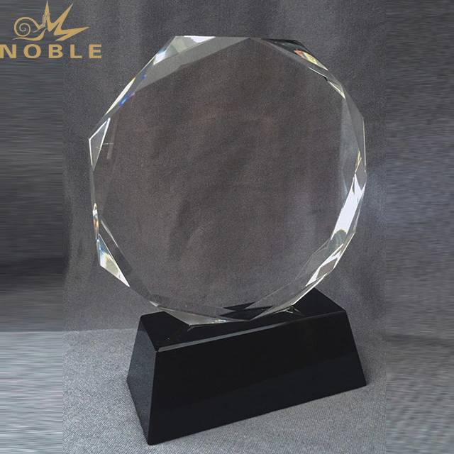 2019 China Trophy Custom Crystal Glass Material Award Trophy With Gift Box