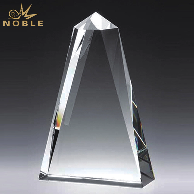 Customized Logo K9 Crystal Peak Trophy