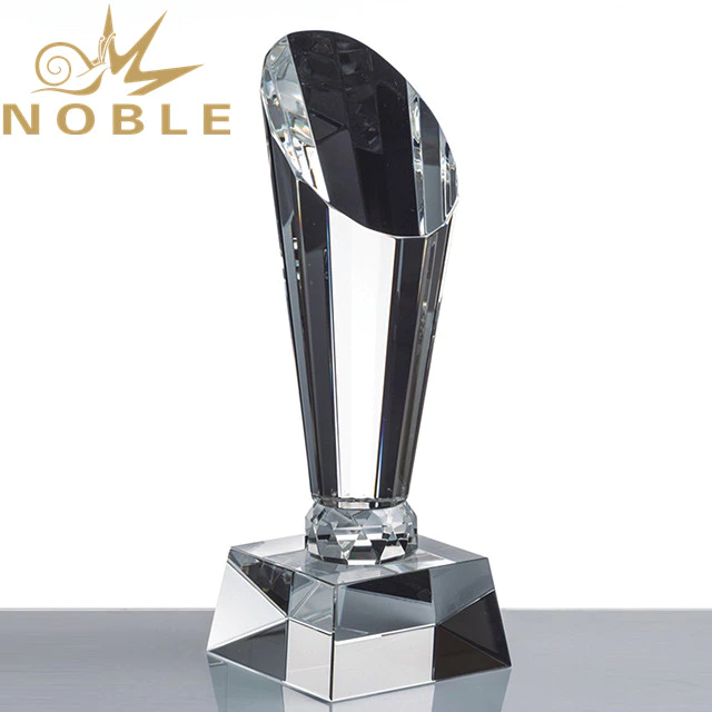 Noble Custom Engraving Diamond Cutting Crystal Corporate Trophy