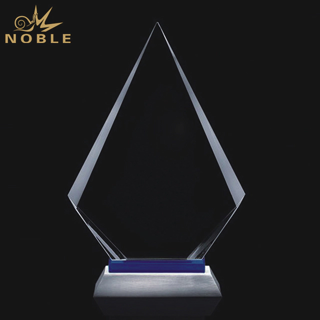 Hot Sale Crystal Flame Award On Silver Metal Base