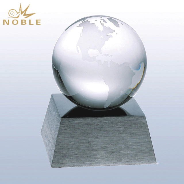 Cheap Crystal Globe Award On Base