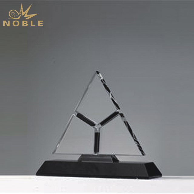 New Design Crystal Award With Engraved Logo