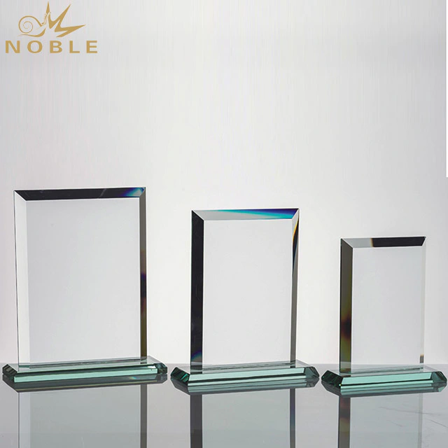 2019 Noble Crystal Trophy Acrylic Award Manufacture with Engraved Logo