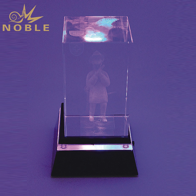 Hot Sale Crystal Cube On LED Base For Gifts