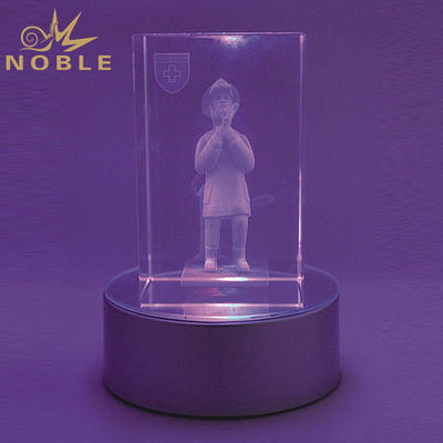 Hot Sale Crystal Cube With LED Base For Souvenir Gift