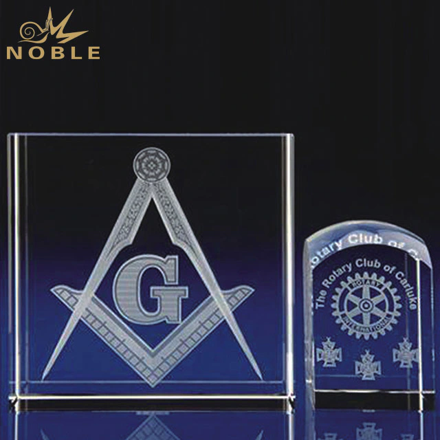 2019 Noble Customized Design Wholesale High Quality 3D Laser Crystal Trophy