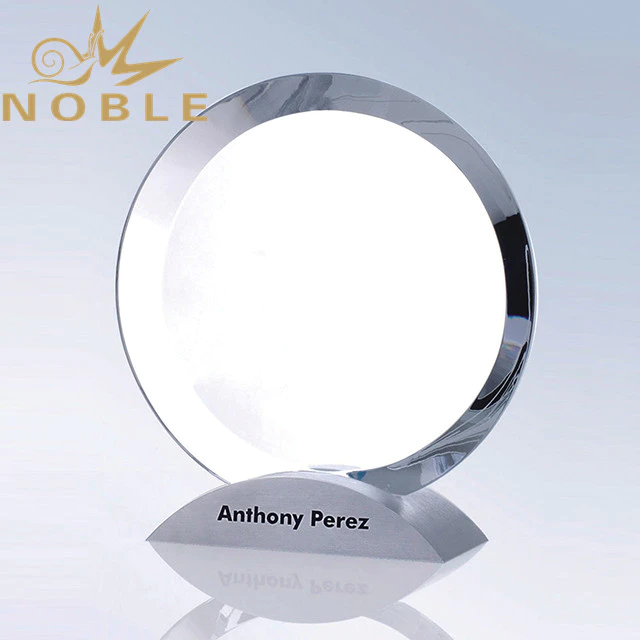 Crystal round plaque with Alumimum base