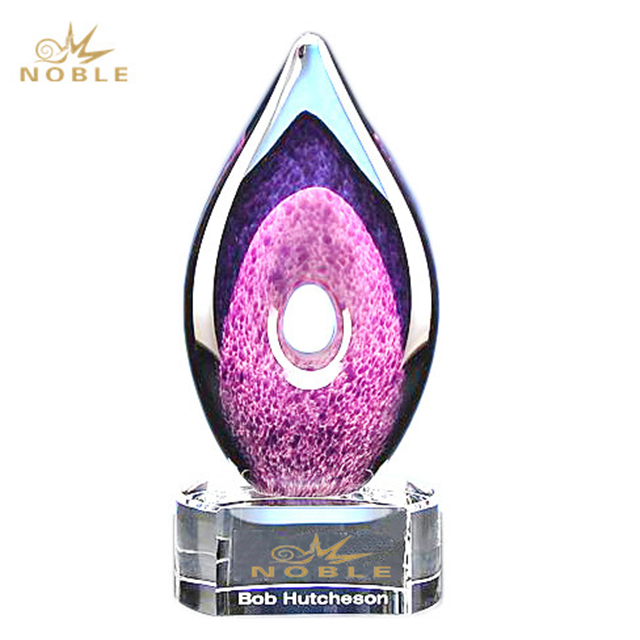 Fashion Liuli Glass Art Sculpture Trophy