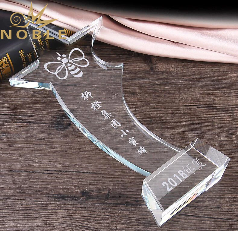 Free Engraving High Quality Crystal Star Trophy