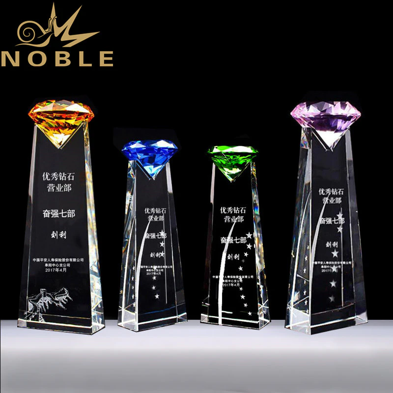 Popular New Design Crystal Diamond Trophy