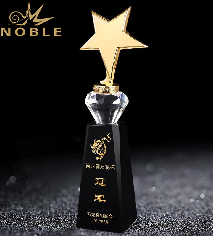 Custom Design High Quality Metal Star Trophy with Black Crystal Base