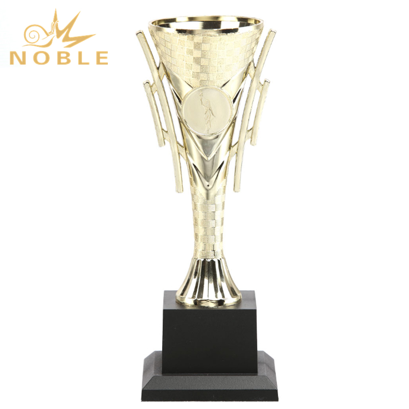 Noble Awards crystal glass trophy get quote For Sport games-1