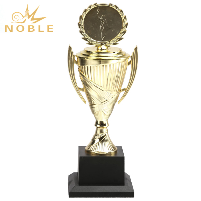 funky single custom trophy crystal supplier For Gift-1