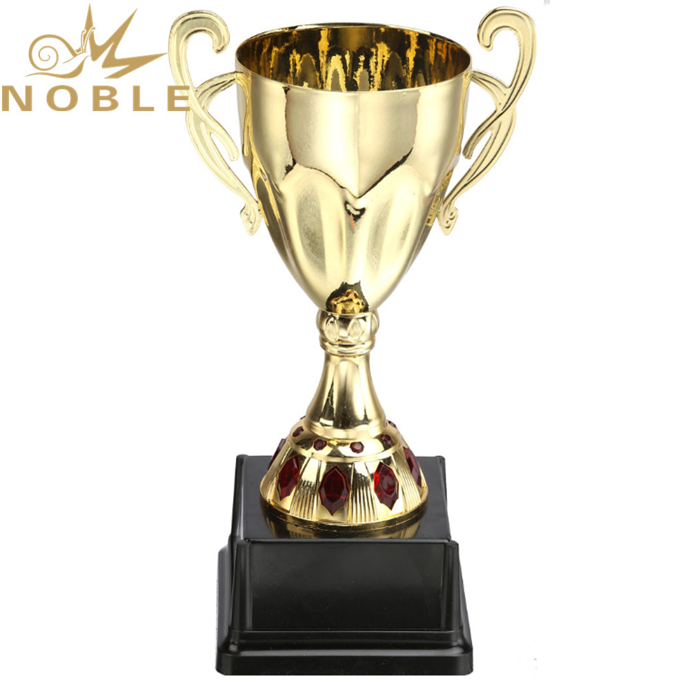 Cheap Price Different Size High Quality School Student Metal Cup Trophy