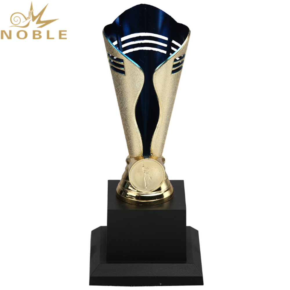 New Design Luxury Plastic Award Custom Plastic Trophy