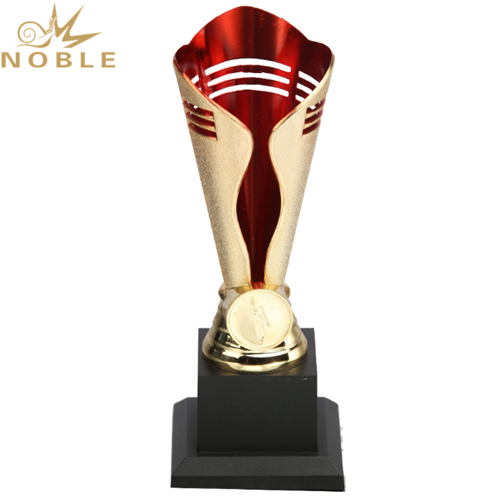 New Design Custom Logo Plastic Trophy Award with Red Design