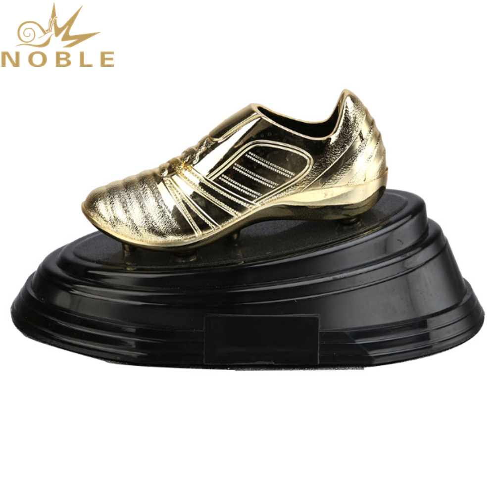 New Design Custom Logo Plastic Gold Shoes Award