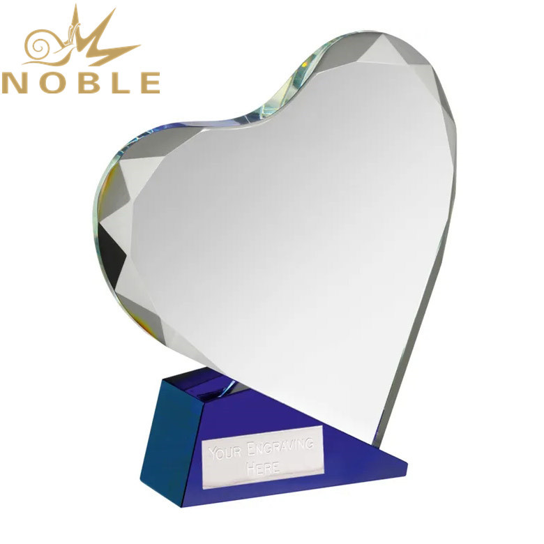 Custom Engraving Clear Optical Crystal Heart Award on Blue Base