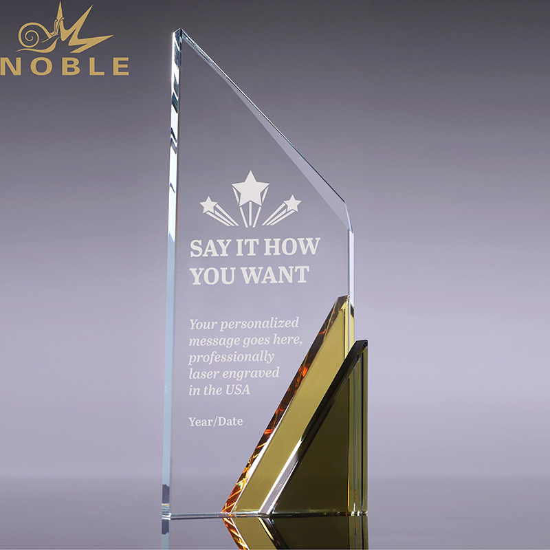 Noble High Quality Custom Optical Crystal Peak Award with Gold Corner Base