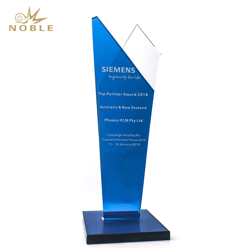 Noble High Quality Custom Blue Crystal Top Partner Award As Business Souivenir Gift