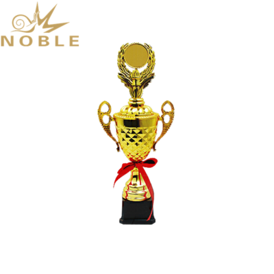 Cheap Plastic Kid Trophy Award for School Students