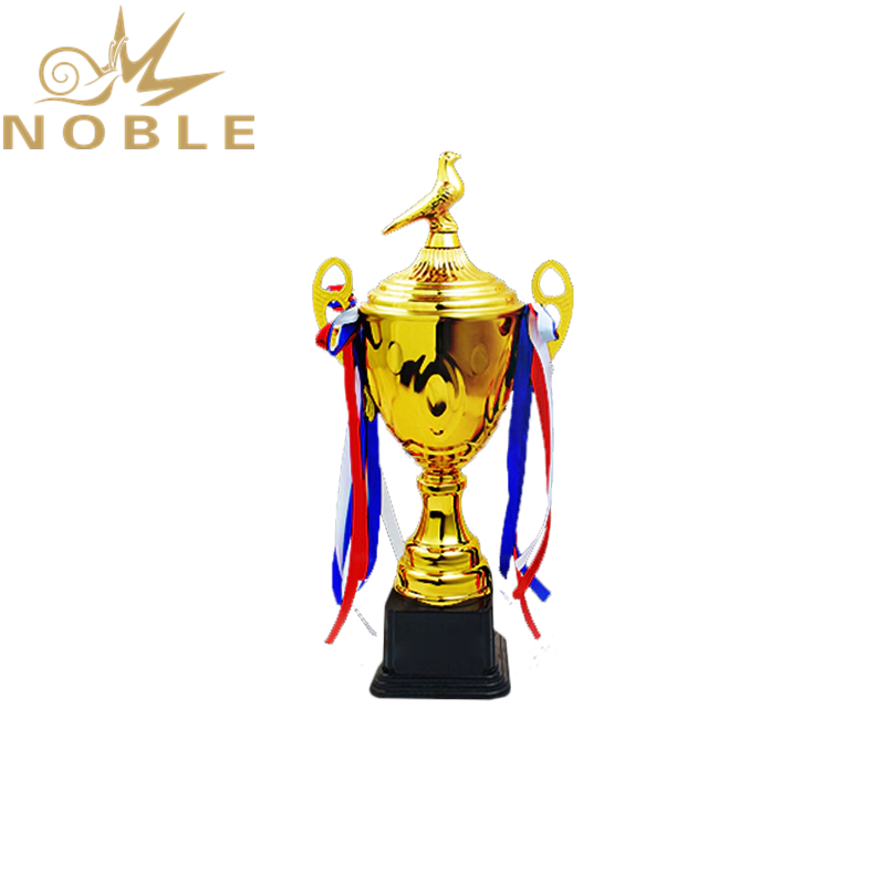 High quality Pigeon Award Metal Cup Figurine Trophy