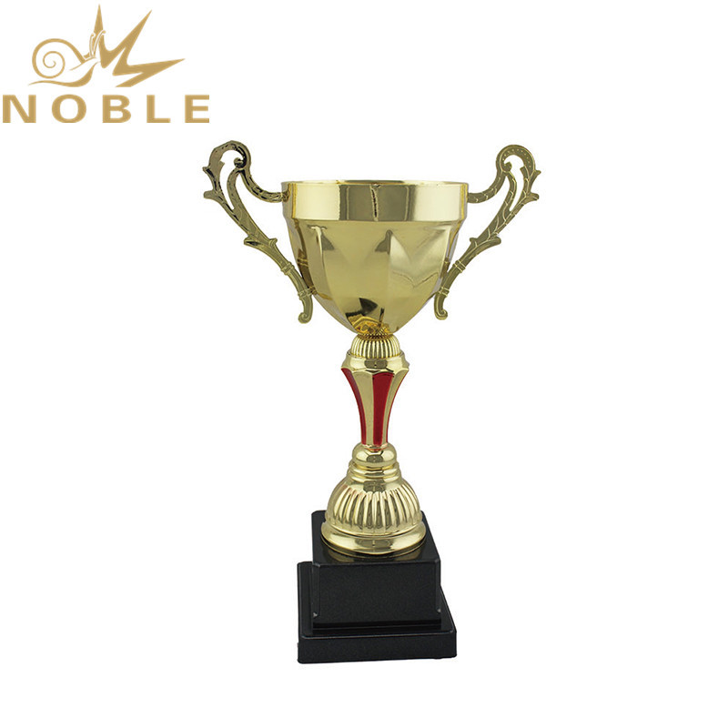 Popular Best Selling Metal Cups Karate Trophy for Champions