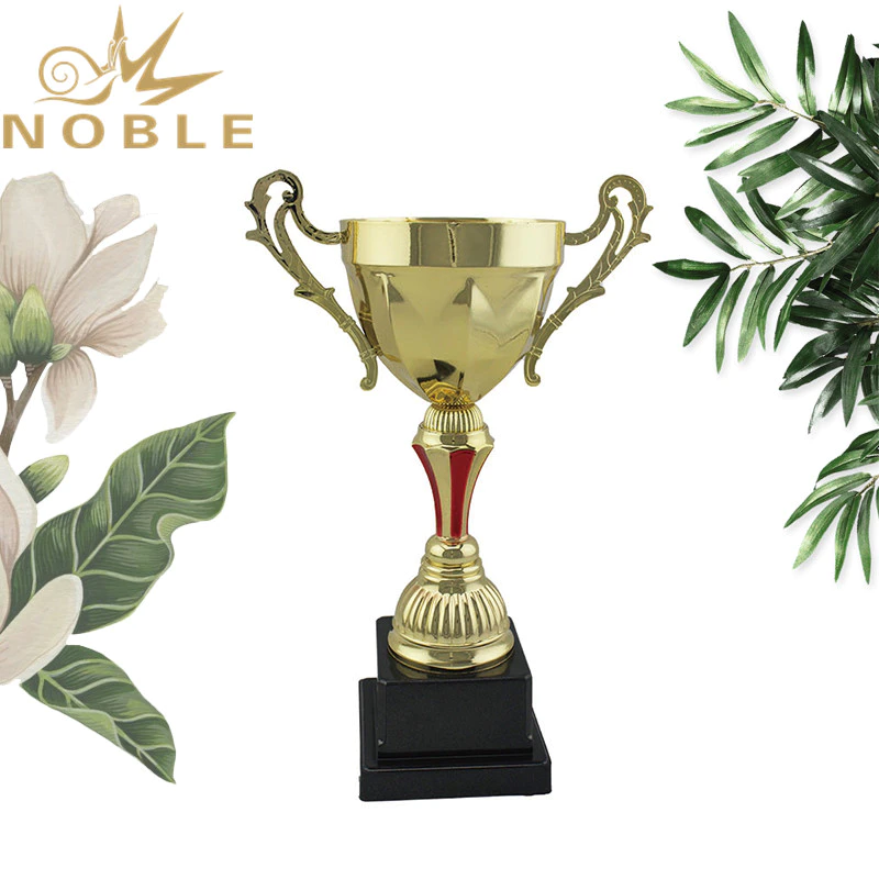 Popular Best Selling Metal Cups Karate Trophy for Champions