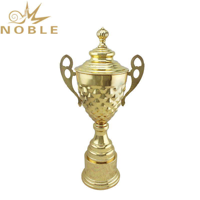 Shiny Gold High Quality Sports Cup Trophy Award for Players