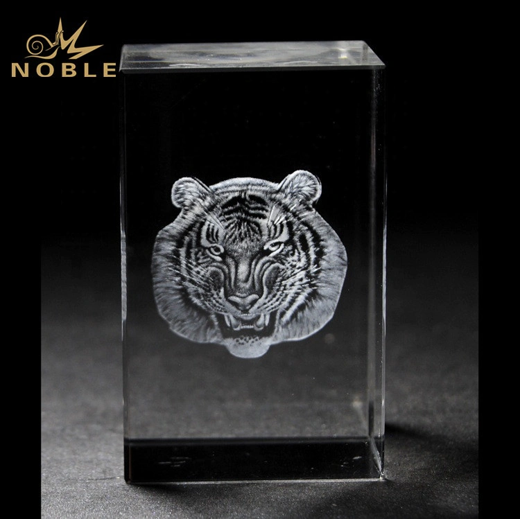 3D Laser Engraved Tiger Animal Crystal Cube Trophy Awards