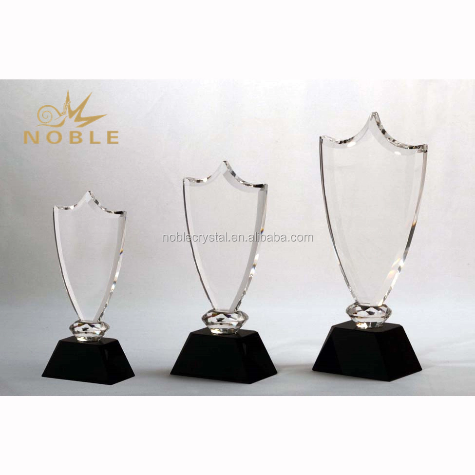 Noble Transparent Crystal Trophy Crystal Shield Award Plaque