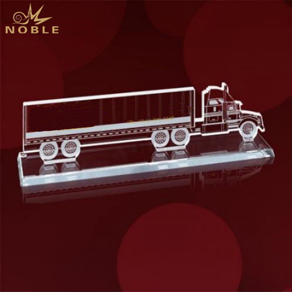 Noble High quality Jade Glass Custom Truck Corporate award as business gift