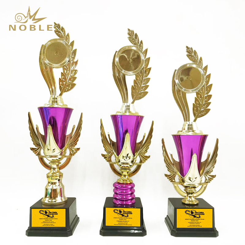 Custom design Wholesale price Trophy Cup Metal Award Trophy