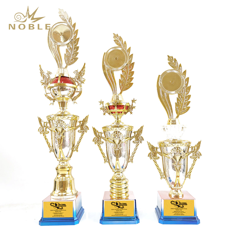 Wholesale Custom Home Decoration Trophy Metal Souvenir Sports Trophy