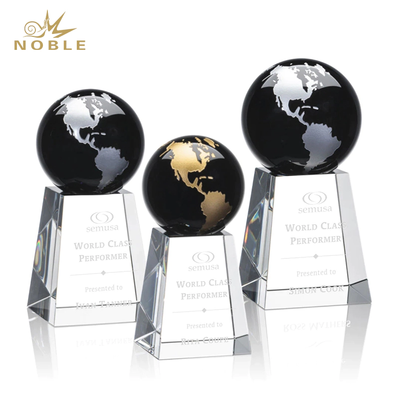 Best Selling Universal Heathcote Award Custom Crystal Globe Trophy