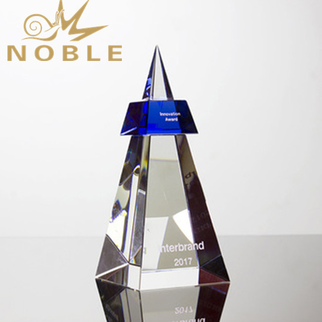 Crystal Pyramid Trophy Award Gift