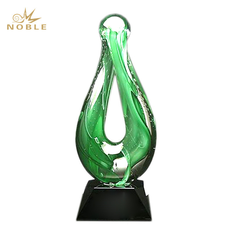 Noble New design best selling Hand Blown Colored art Glass trophy