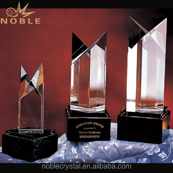 Noble high quality hot selling New design black base crystal custom trophy