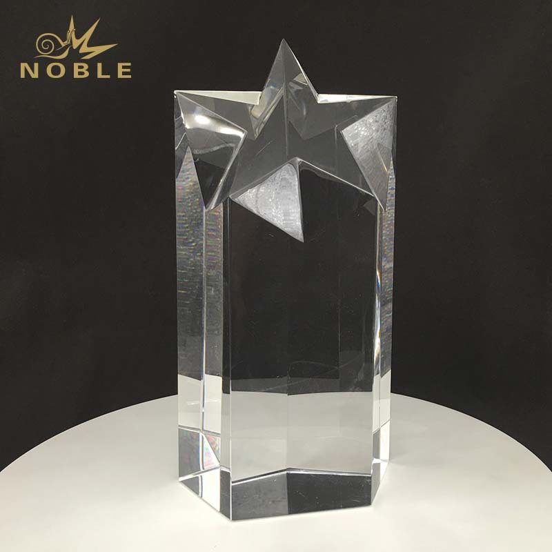 Wholesale K9 Crystal Engraved Star Trophy Award Carved Star Crystal Trophy