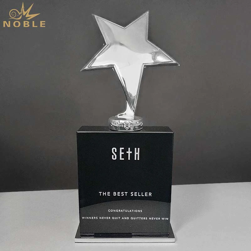 Etched Crystal Metal Star Trophy Award with Black Base for Elegant Company Awards