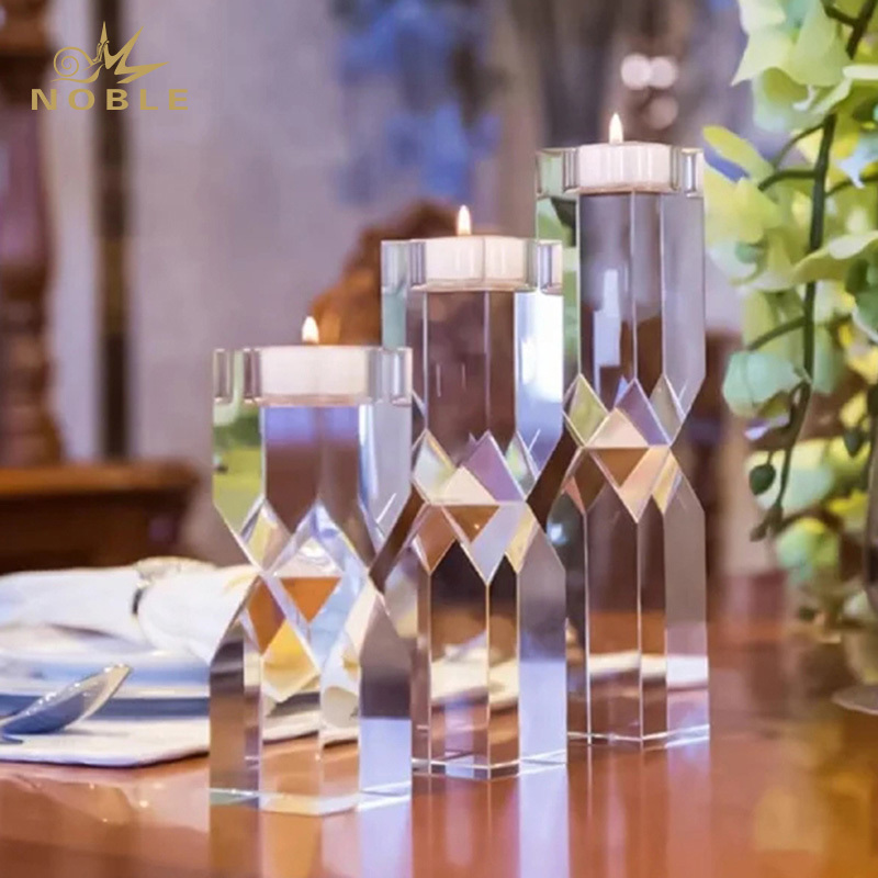 Noble New Design Elegant Home Decoration Clear Crystal Candle Holder