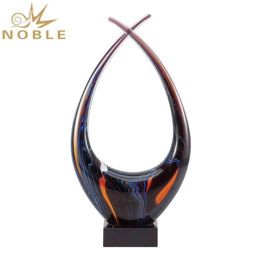 Wholesale high quality new design Crystal home decoration souvenir gift Custom Art glass trophy