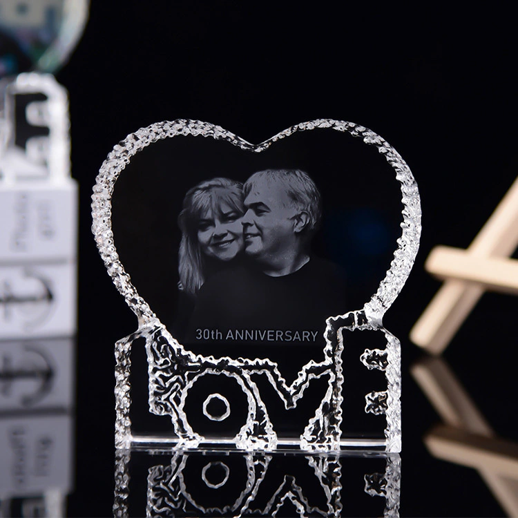 Amazon Hot Selling Custom Engraving Valentine Souvenir Love Gifts Crystal Iceberg Wedding Favor Gifts