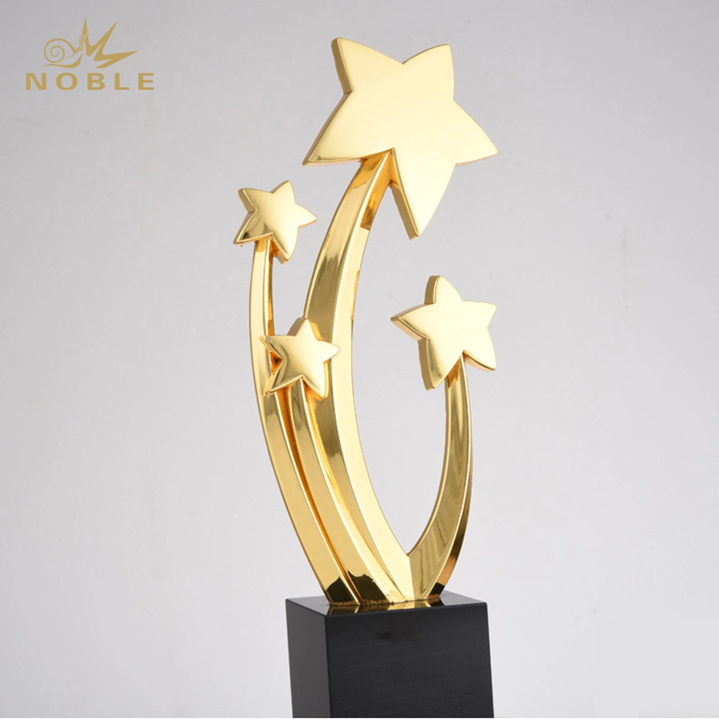 Custom Engraving Free Mold Gold Metal Star Trophy with Crystal Base