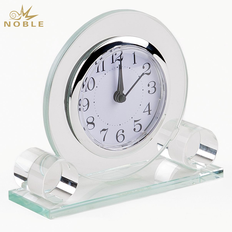 Noble Manufacturer's Customized Crystal Jade Glass Clock Sports-Themed Office Decoration Bespoke Logo Handcrafted Trophy Award